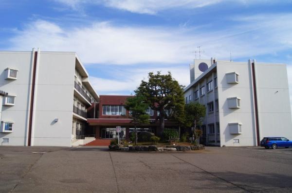 上越市頸城区望ケ丘の土地(上越市立大瀁小学校)