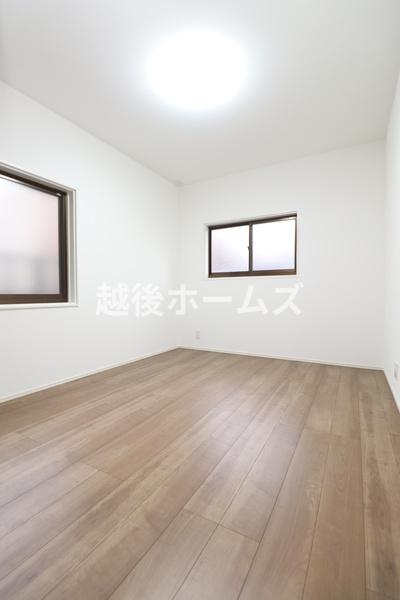 新潟市東区北葉町の中古一戸建て