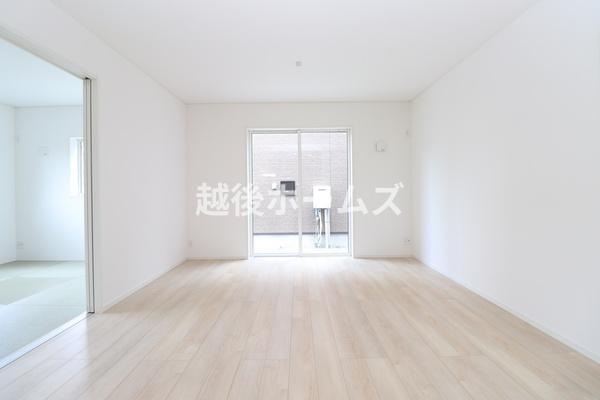 １号棟　東区石山６丁目　第８　クレイドルガーデン