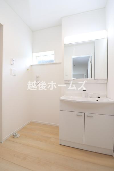 １号棟　東区石山６丁目　第８　クレイドルガーデン