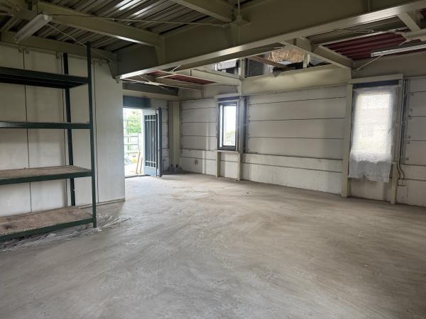 売倉庫　新発田市上小松