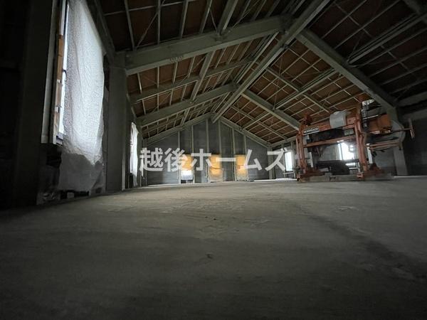 売倉庫　新発田市上小松