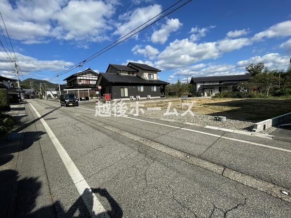 売地　建築条件なし　村上市猿沢