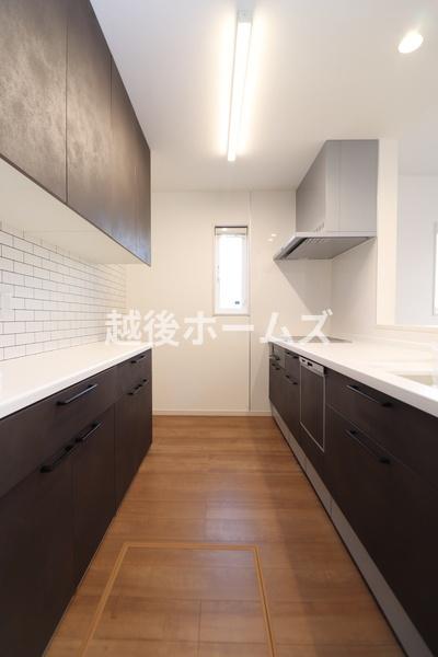 新潟市東区船江町２丁目の中古一戸建て