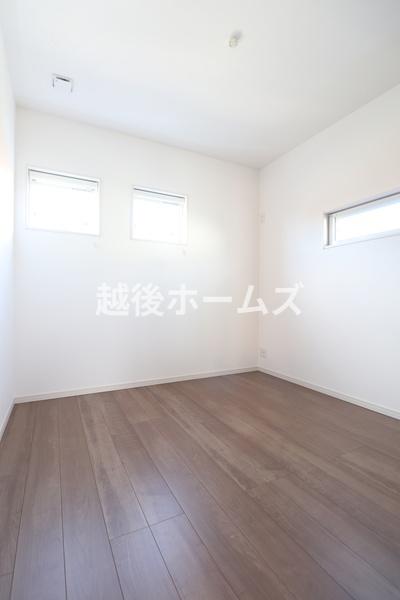 新潟市東区船江町２丁目の中古一戸建て