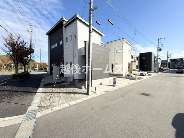 新潟市東区船江町２丁目の中古一戸建て