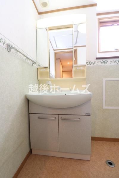新潟市東区新松崎３丁目の中古一戸建て