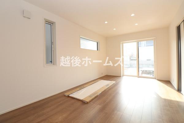Ａ棟　東区白銀１丁目　テイラーハウス