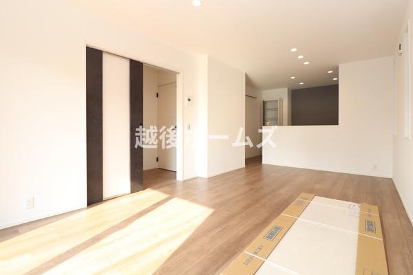 Ａ棟　東区白銀１丁目　テイラーハウス