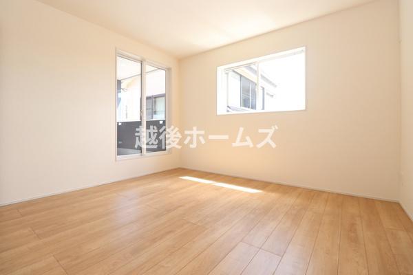２号棟　東区船江町１丁目　２期　グラファーレ　全２棟