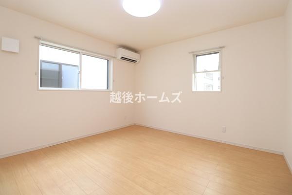 新潟市東区石山４丁目の中古一戸建て
