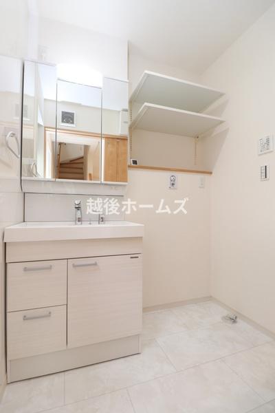 新潟市東区東中島３丁目の中古一戸建て
