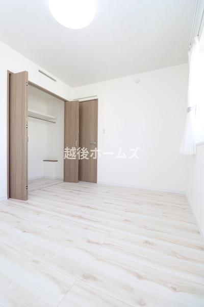 新潟市東区船江町２丁目の中古一戸建て