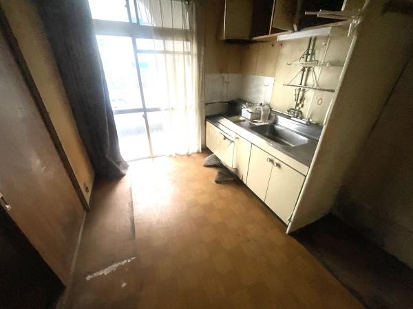 魚住コーポA棟