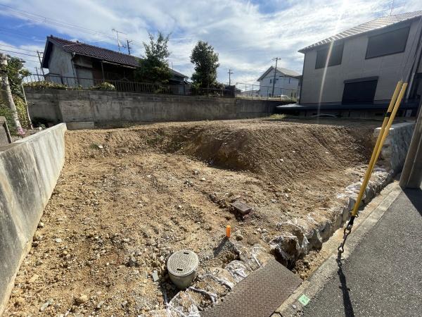 明石市魚住町錦が丘1丁目　売土地