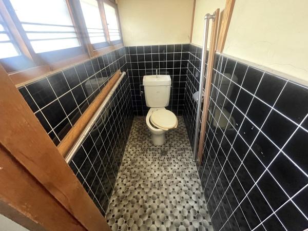 明石市魚住町西岡の中古一戸建て