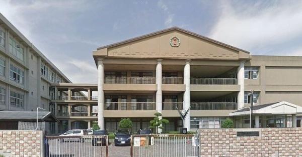 加古川市加古川町中津の中古一戸建て(加古川市立氷丘小学校)