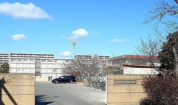 加古川市平岡町新在家の中古一戸建て(加古川市立平岡北小学校)