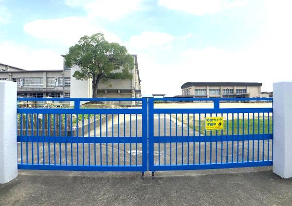 八幡市八幡盛戸の中古一戸建て(八幡市立中央小学校)