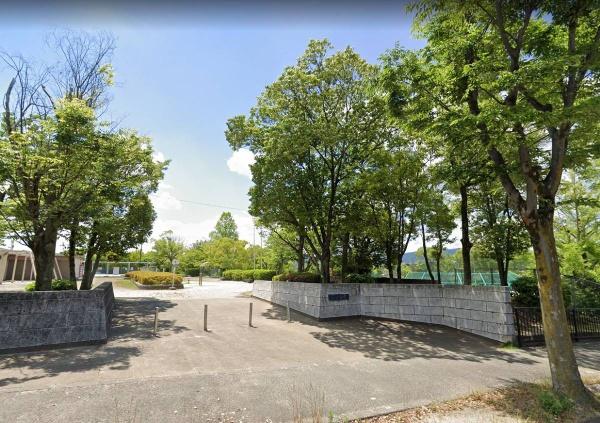 八幡市男山雄徳の中古一戸建て(八幡市さつき近隣公園)
