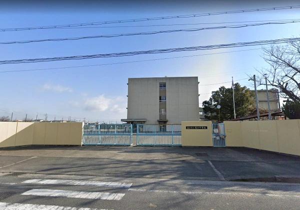 枚方市村野東町の中古一戸建て(枚方市立桜丘中学校)