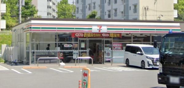 シャンティー枚方香里橋(セブンイレブン香里ケ丘店)