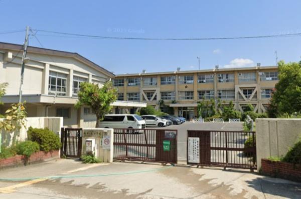 京田辺市松井ケ丘1丁目の土地(京田辺市立松井ケ丘小学校)