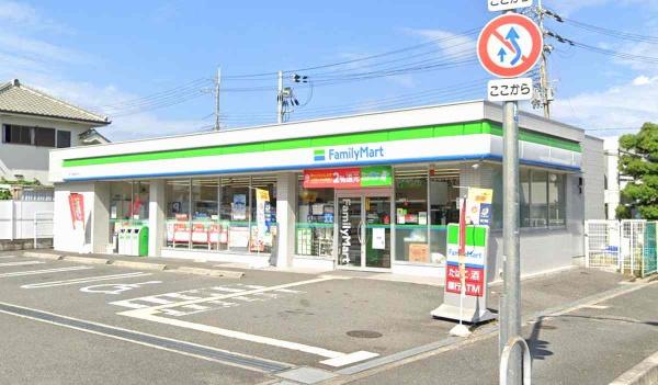 枚方市長尾谷町２丁目の中古一戸建て(ファミリーマート枚方長尾谷町店)
