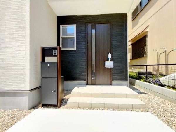 弥富市平島町中新田の中古一戸建