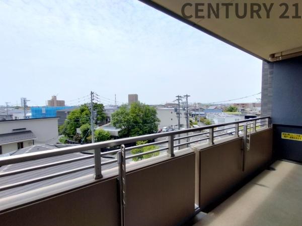 ライオンズ四日市富田ステーションステージ404号