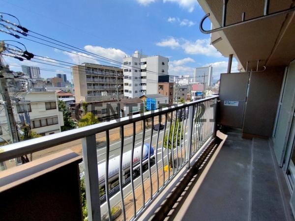 中部マンション406号