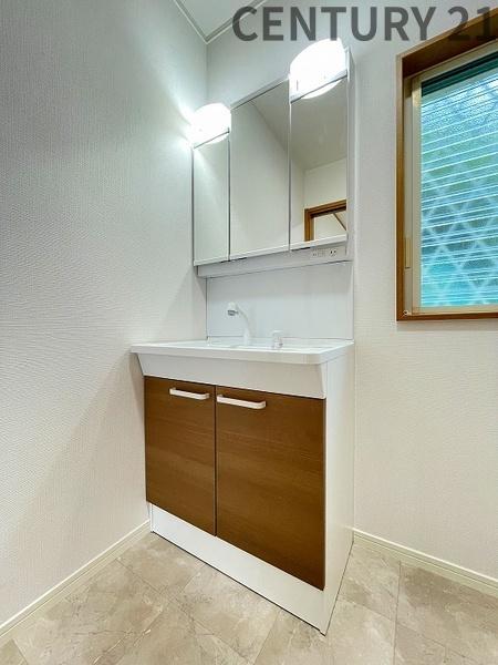 四日市市別名４丁目の中古一戸建て