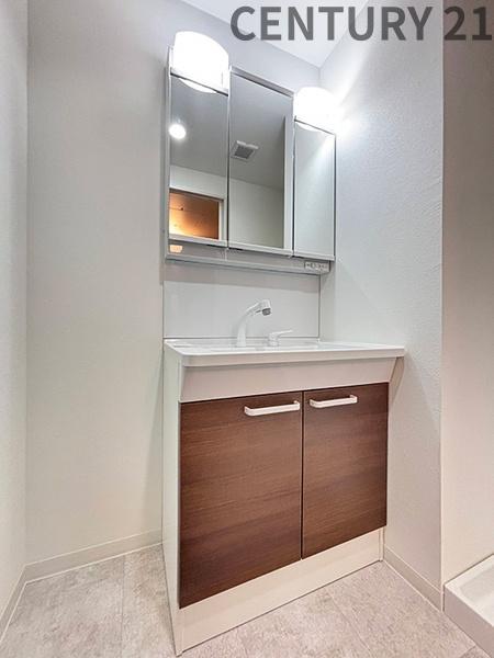 ラビデンス桑名駅東605号