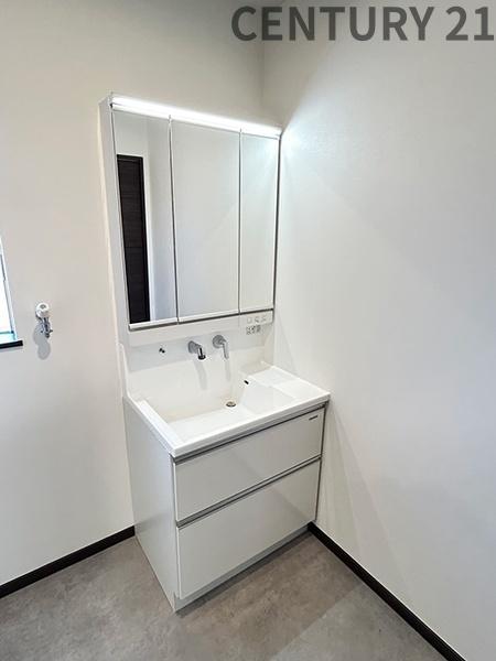 亀山市川崎町の中古一戸建て