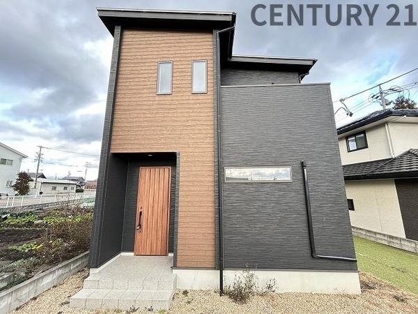 亀山市川崎町の中古一戸建て