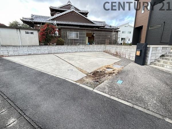 亀山市川崎町の中古一戸建て