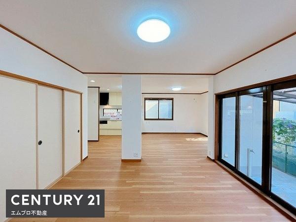 愛西市西保町西川原の中古一戸建