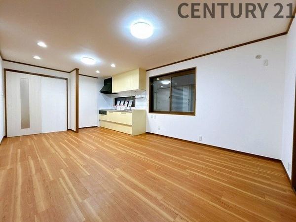 愛西市西保町西川原の中古一戸建て