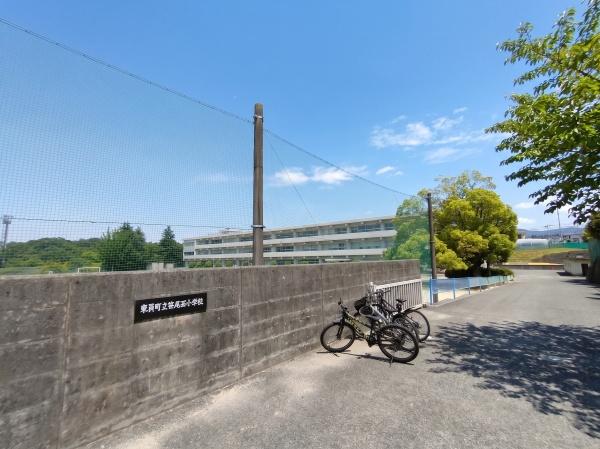 員弁郡東員町笹尾西２丁目の新築一戸建(笹尾西小学校)