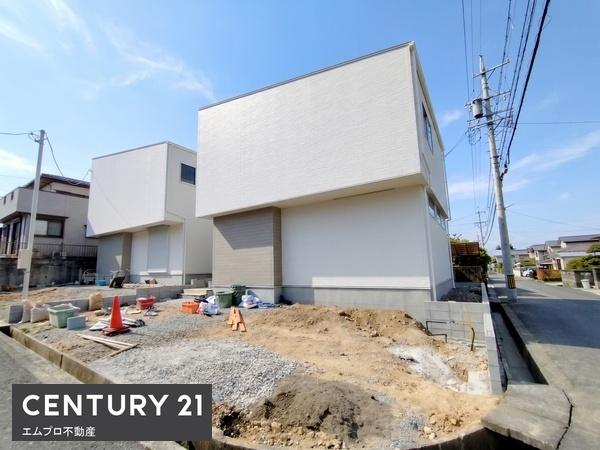 員弁郡東員町笹尾西２丁目の新築一戸建