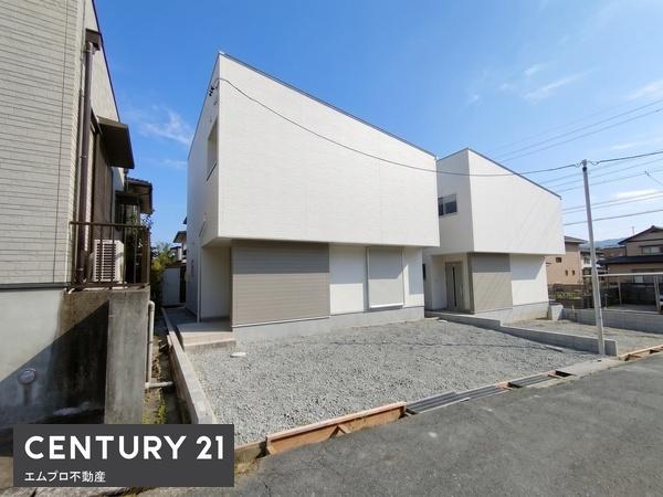 員弁郡東員町笹尾西２丁目の新築一戸建