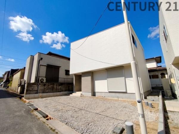 員弁郡東員町笹尾西２丁目の新築一戸建