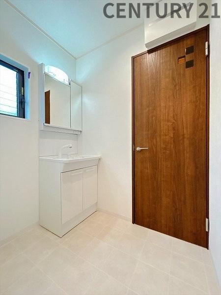 亀山市みずほ台の中古一戸建て