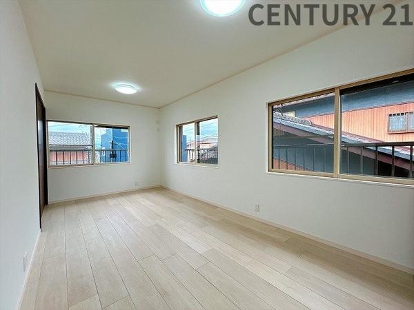 亀山市みずほ台の中古一戸建て