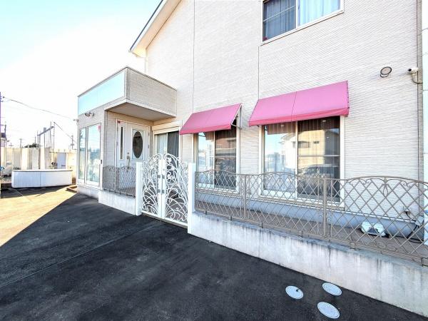 八街市滝台　事務所付き戸建て