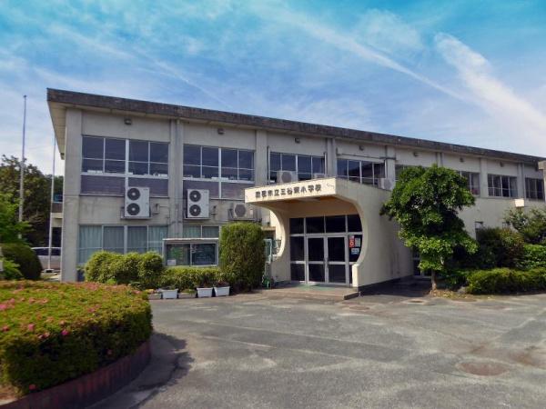 蒲郡市三谷町諏訪山の土地(蒲郡市立三谷東小学校)