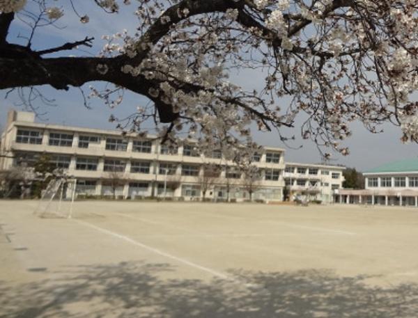 岡崎市欠町石ケ崎　全3棟　2号棟(岡崎市立根石小学校)
