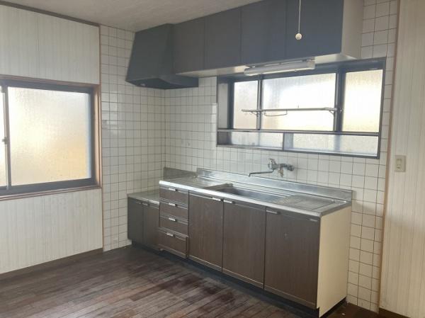 高浜市論地町　中古住宅