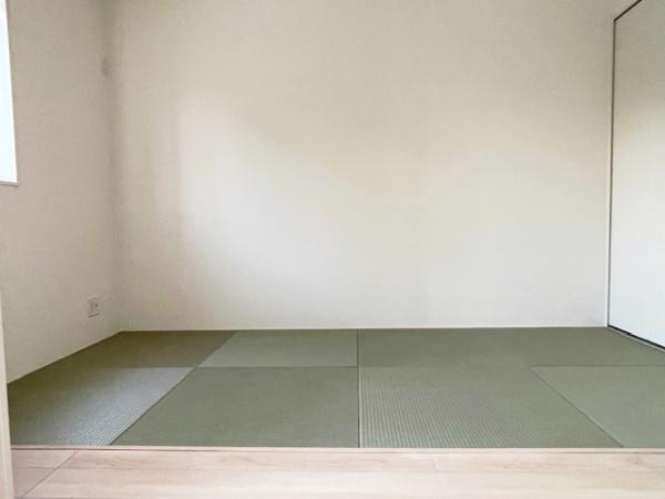 岡崎市小針町全3棟2号棟　新築戸建て
