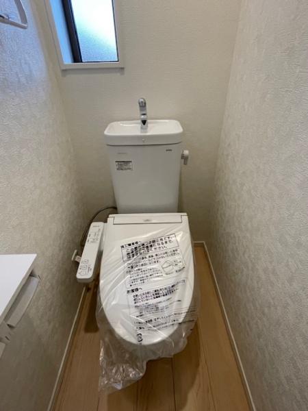 岡崎市小針町全3棟2号棟　新築戸建て